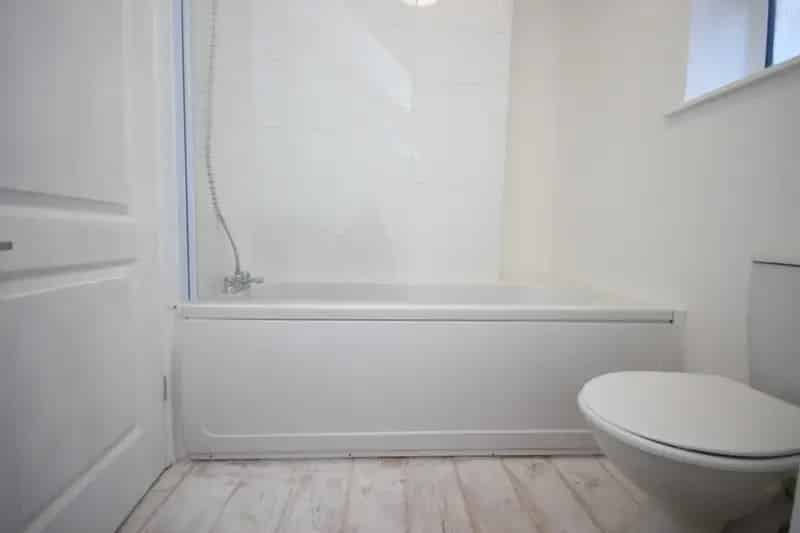 1 bedroom Flat
 To Rent