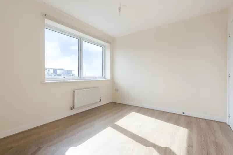 Flat For Sale , London, England