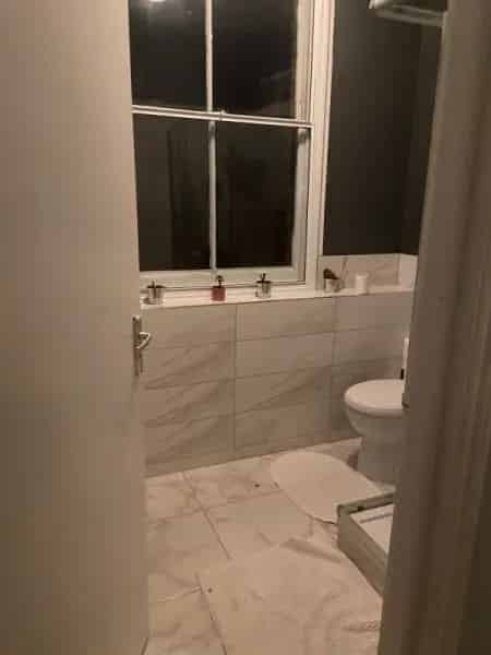 2 Bedroom Spacious Victorian House Richmond Hill