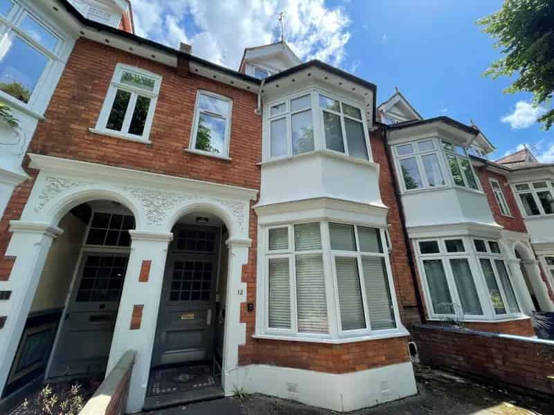 1 Bedroom Apartment Southbourne Near Beach