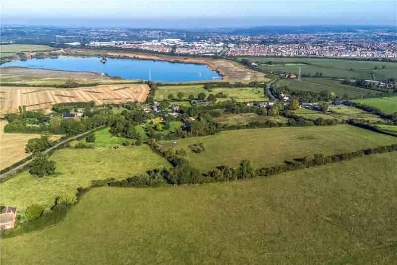 19 Acres Amenity Land Leighton Buzzard Grazing Leisure