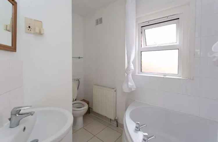 6 Bedroom Detached House - Student Property - Winton Bournemouth