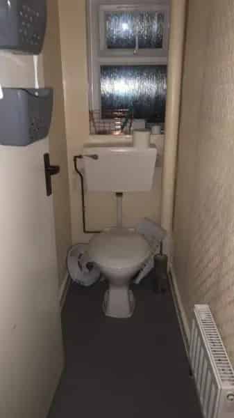 2 Bed House Near Amenities Needs TLC