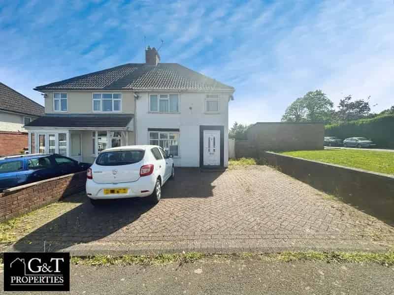 3 Bedroom Semi-Detached House for Sale