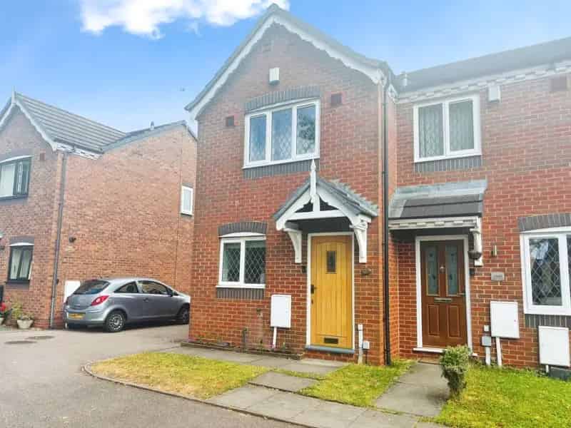 2 Bedroom End of Terrace House to Rent