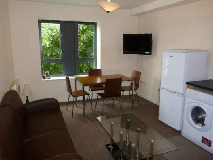 4 Bedroom Ground Floor Flat to Rent for Students and Young Graduates