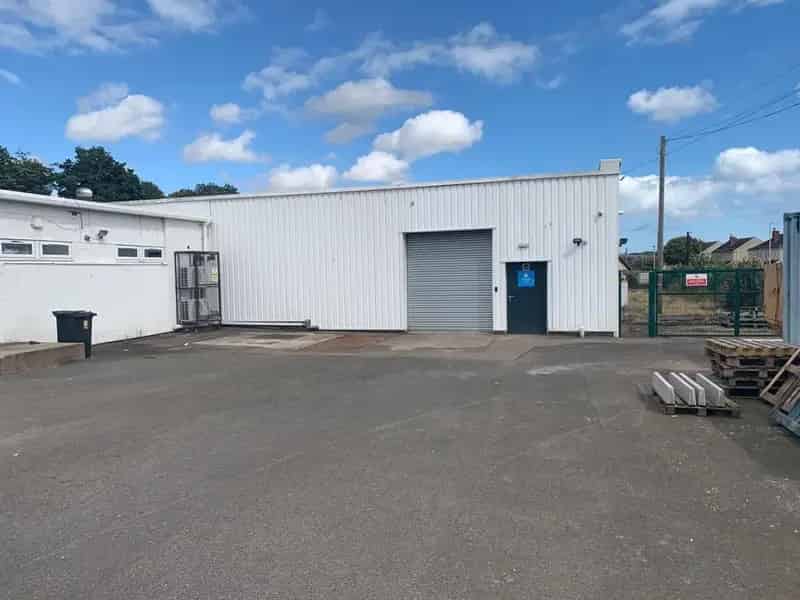Unit 2 22 East Muirlands Road: Open Plan Area with Office Space