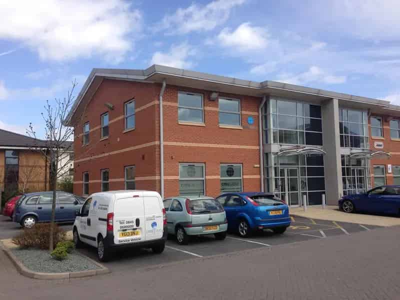 Ground Floor Office Suite to Lease Near M1 Motorway