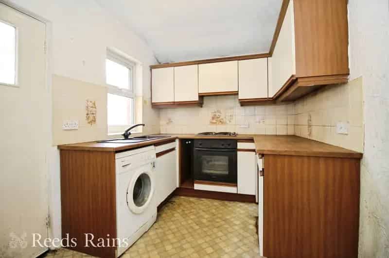 2 bedroom Mid Terrace House for sale, Anderton, Lancashire, PR6