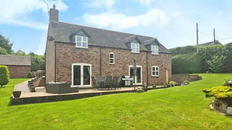 3 Bed Detached House for Sale
