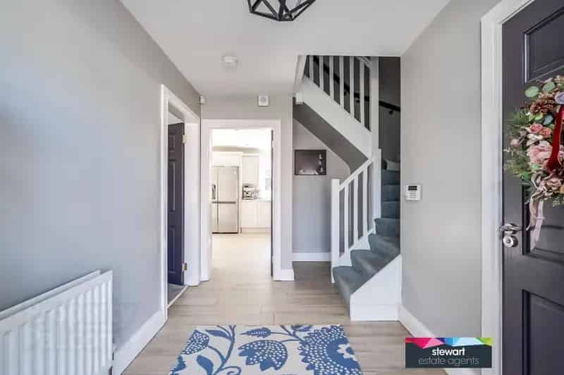 4 Bedroom Detached House in Waringstown