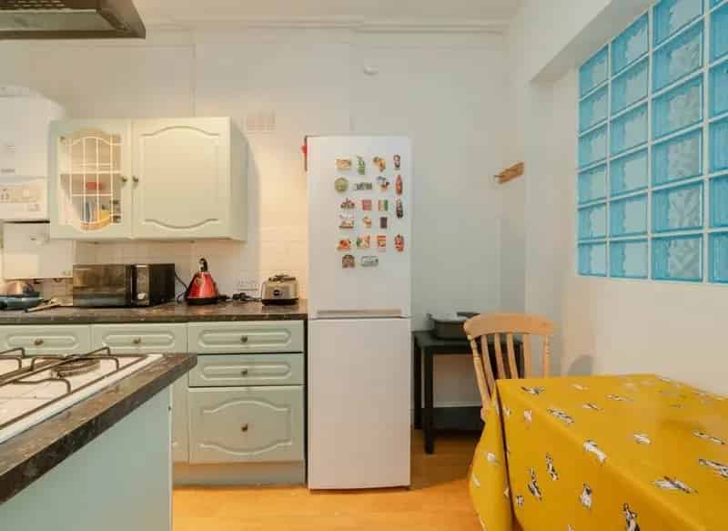 1 Bedroom River View Apartment in Digby Mansions