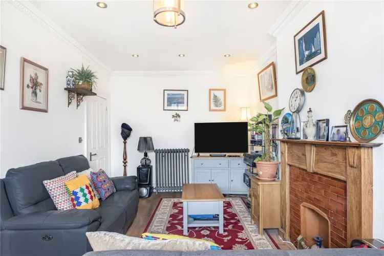 3-Bedroom Duplex Apartment for Sale Parkhurst Road London