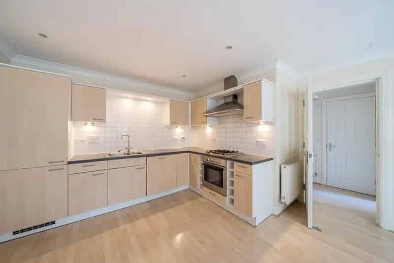 Flat For Sale , London, England