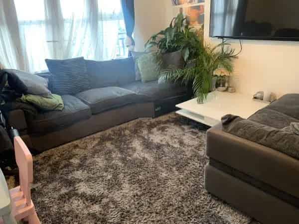 Family Home near Walthamstow Market and Stations