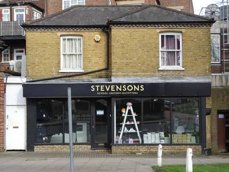 Harpenden Retail Space: High Visibility Location Near Waitrose