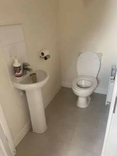 Brand New 2 Bed House Garden Shed Parking