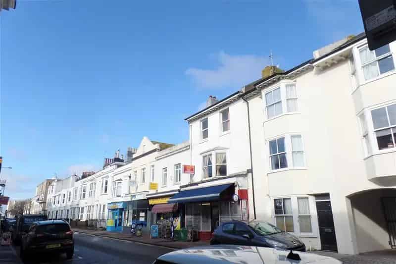 4 Bedroom Flat to Rent