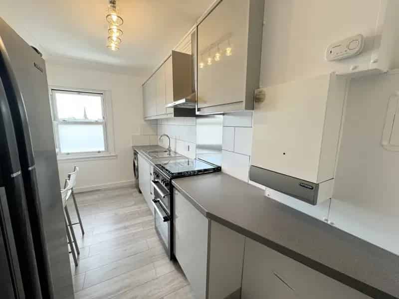2 Bedroom Flat To Rent Available 12062025