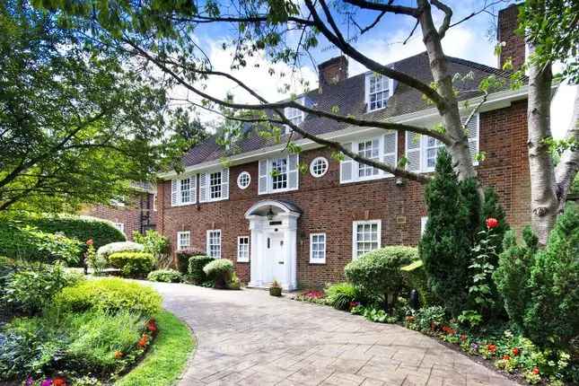 Six Seven Bedroom Detached House Hampstead Garden Suburb