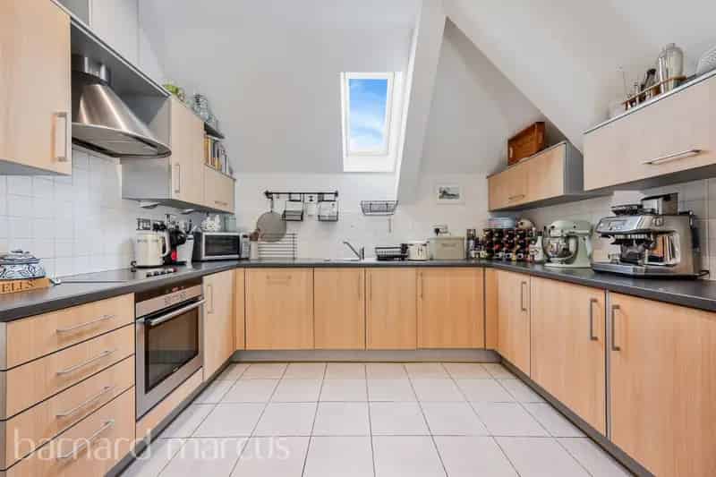 2-Double Bedroom Apartment Southfields Village