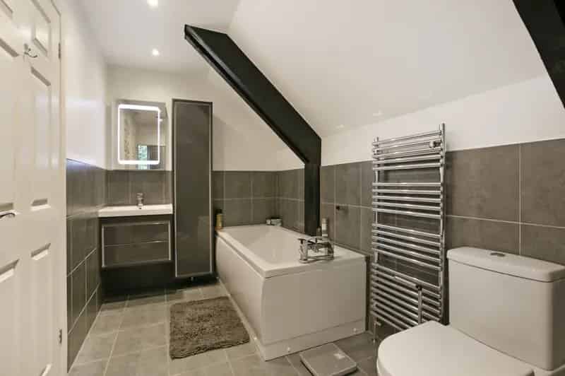 5 Bedroom Detached House for Sale Near Farnham Common