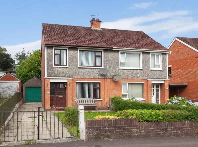 3 Bed Semi Detached House with Garage Glengormley