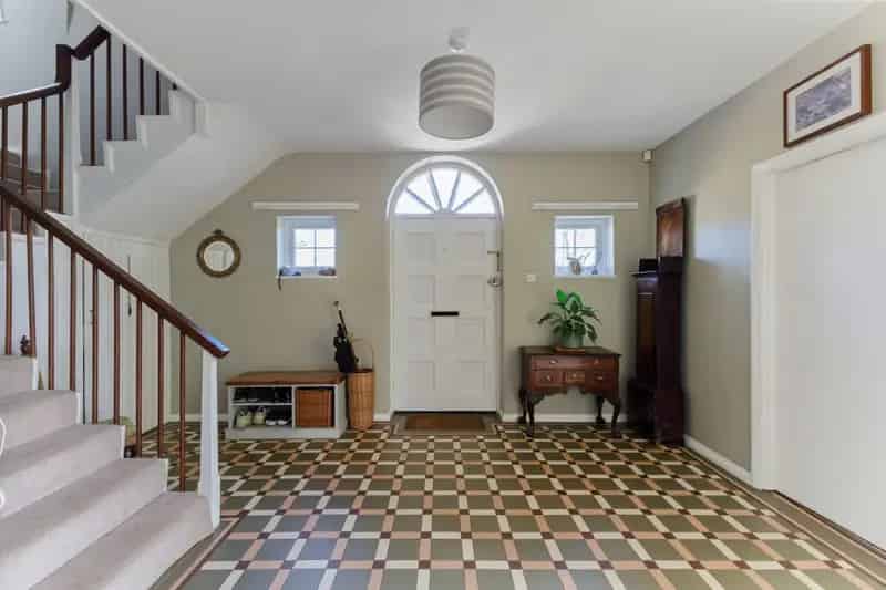5 Bedroom Detached House for Sale Horsham