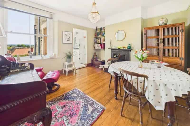 3 Bedroom Semi Detached House for Sale Clevedon