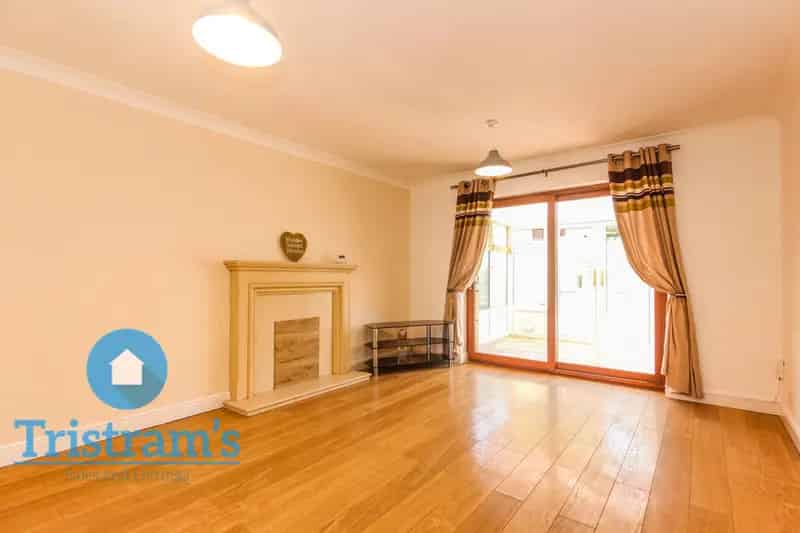 2 Bedroom End Terrace House To Rent