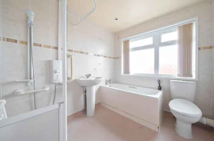 2 Bed House for Sale in Andover - No Onward Chain