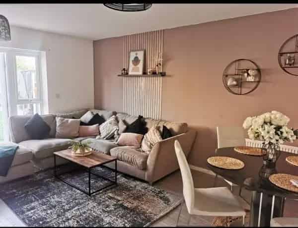 3 Bed New Build House with Garden and Parking