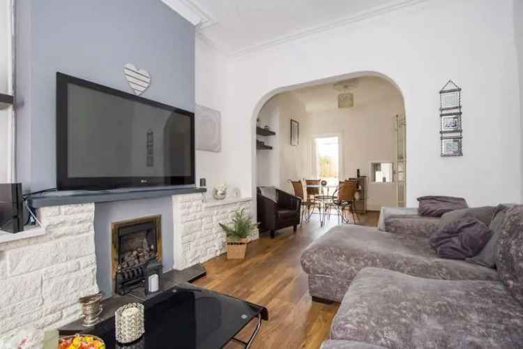 2 bedroom terraced house for sale