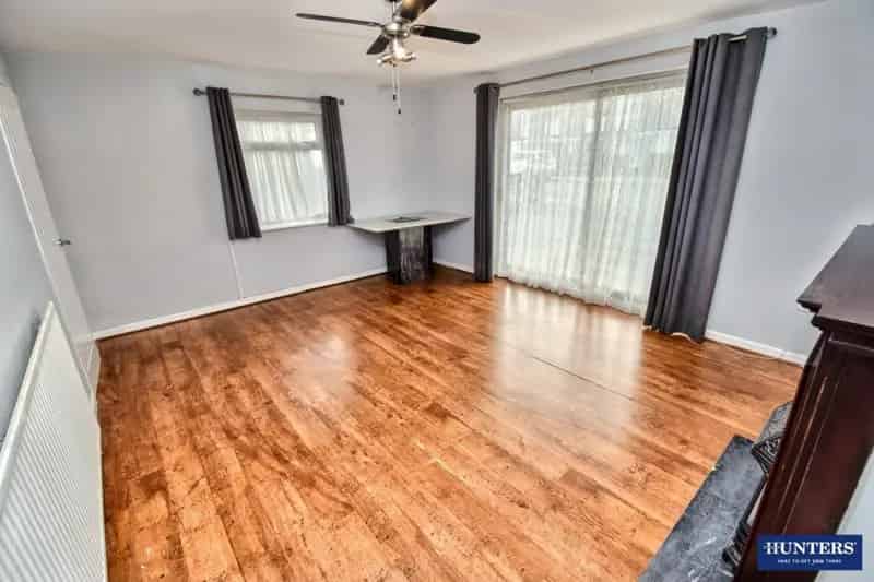 3 Bedroom House For Sale Near South Wigston Train Station