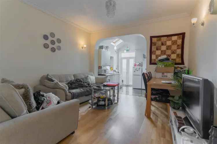 3 bedroom flat to rent