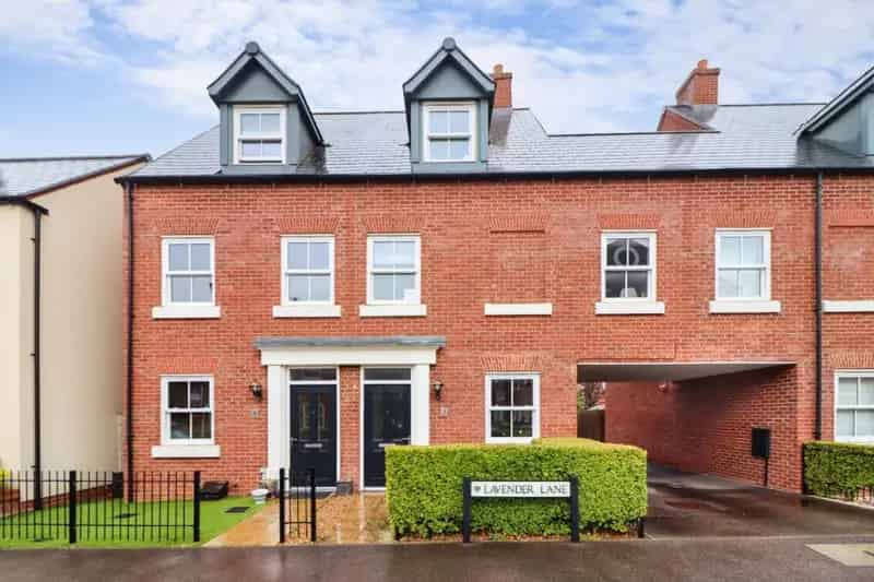 3 Bedroom Semi Detached House for Sale Great Denham