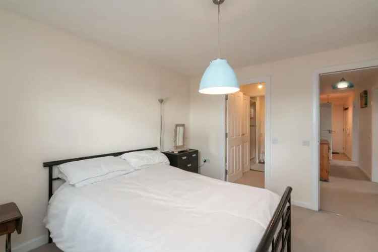 2 Bedroom Apartment for Sale in Aberdeen