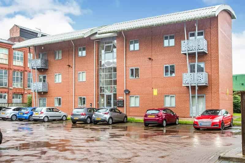 2 Bedroom Flat for Sale Preston PR1 Ideal Investment Opportunity