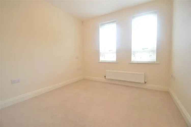 2 Bed 2 Bath Apartment Boulters Meadow Maidenhead No Onward Chain