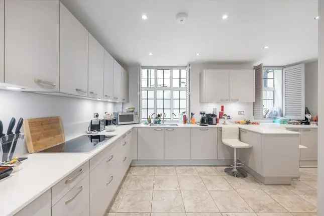 Flat for sale in George Street, Marylebone W1H