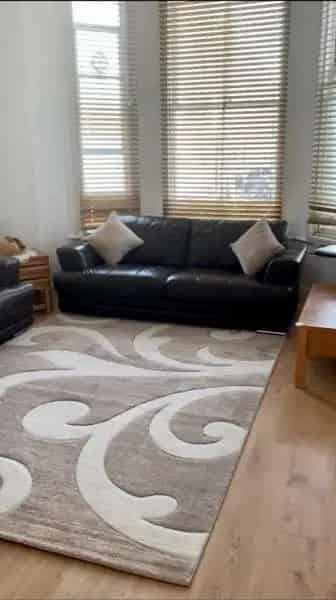 One Bedroom Flat near Portobello Market