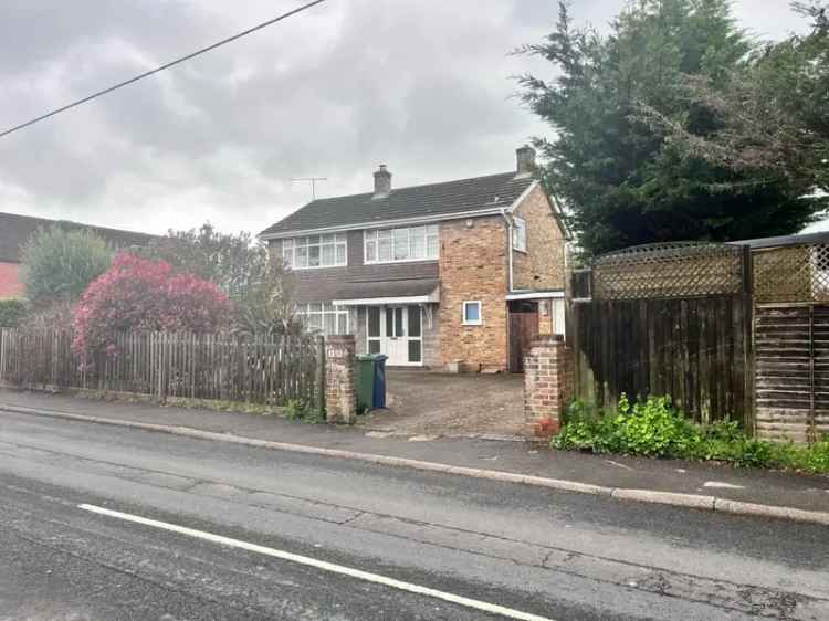 3 Bed Detached House with Extension Potential and Garages