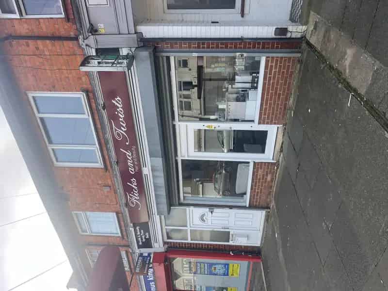 Retail Unit with Flat - High Street Location