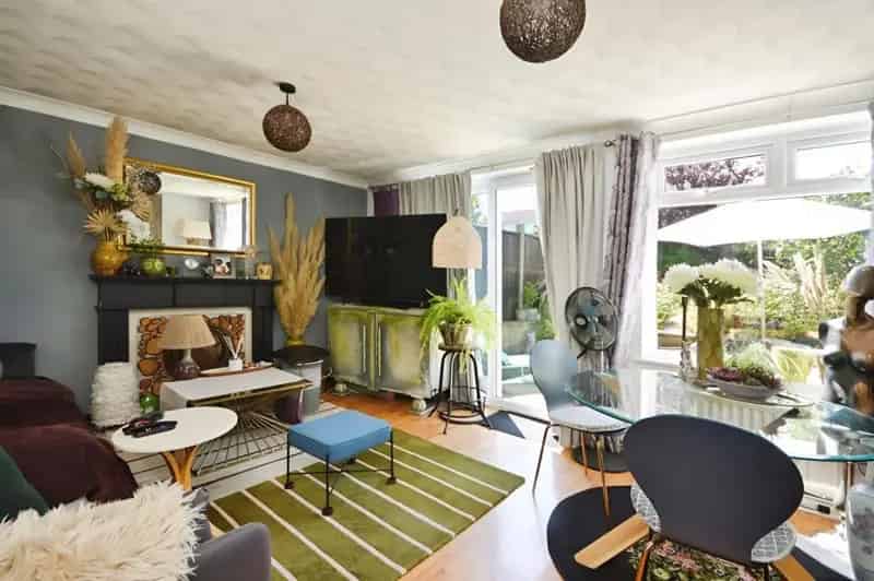 3 Bedroom House For Sale - Family Home with Garden and Garage