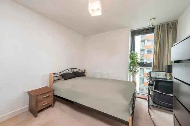 2 Bedroom Flat for Sale London E14