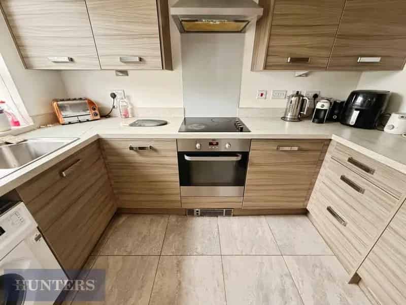 2 Bedroom Semi-Detached House for Sale