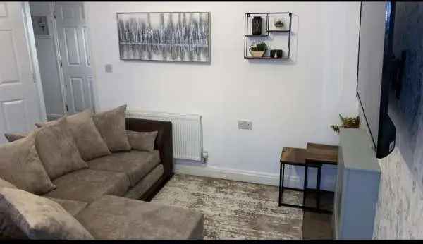 Flat For Rent in St Albans, England