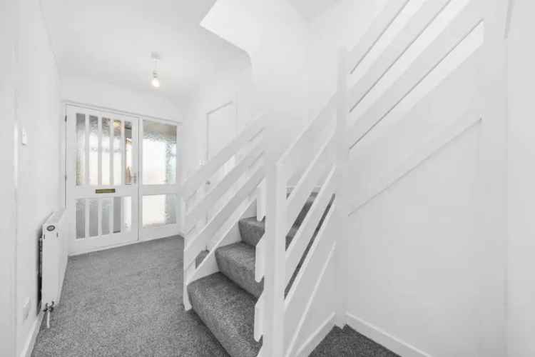 5 Bedroom Detached House for Rent