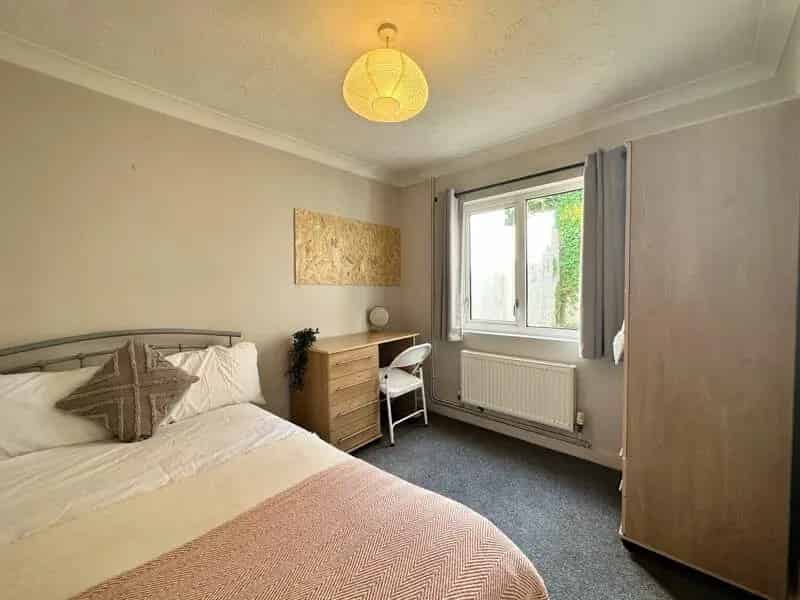 4 Bedroom House Hanover Brighton Near Uni and Seafront Bills Inclusive