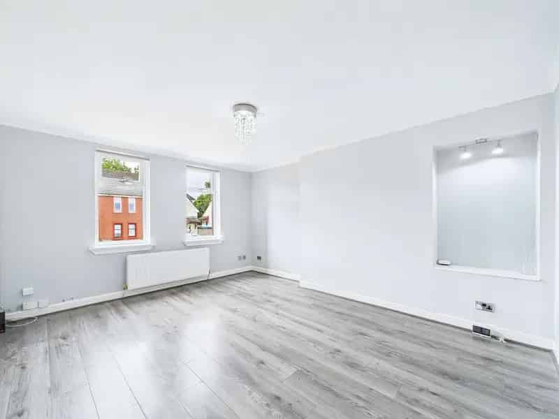 2 Bedroom Ground Floor Flat to Rent